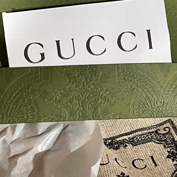 Gucci GG Marmont Matelasse Bucket Bag Mini Black Leather/Suede - Picture 7 of 9